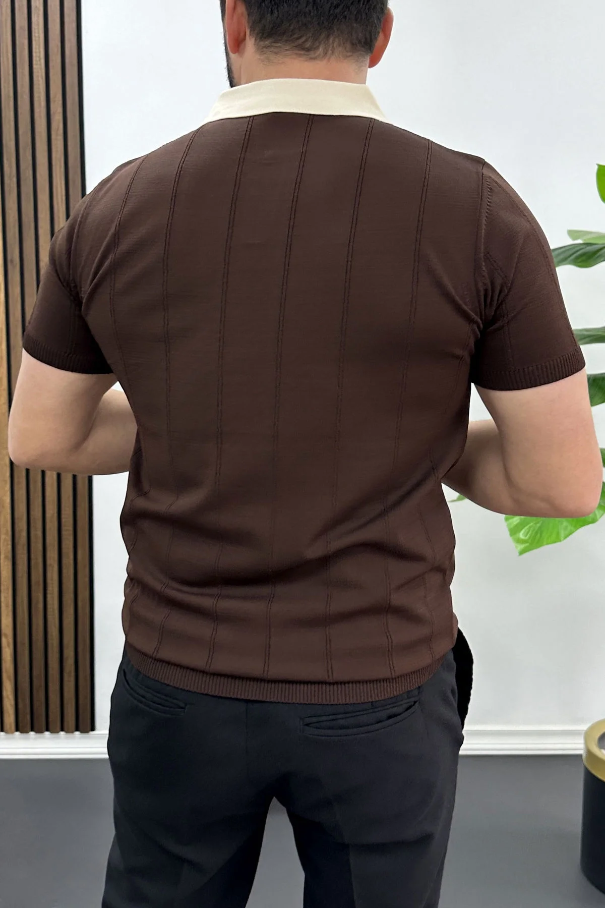 Erkek Yaka Detaylı Tişört Kahverengi Edw463