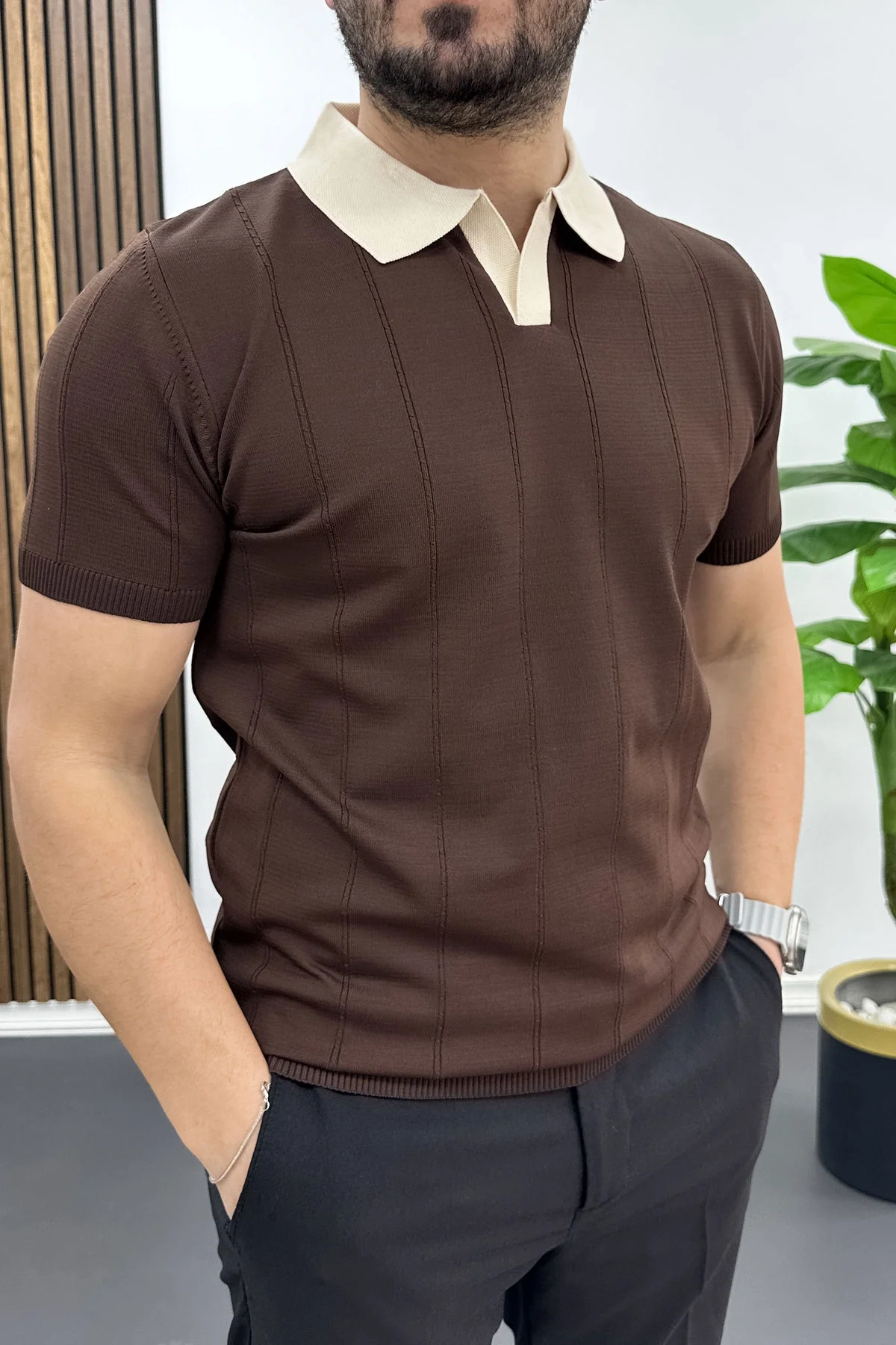 Erkek Yaka Detaylı Tişört Kahverengi Edw463