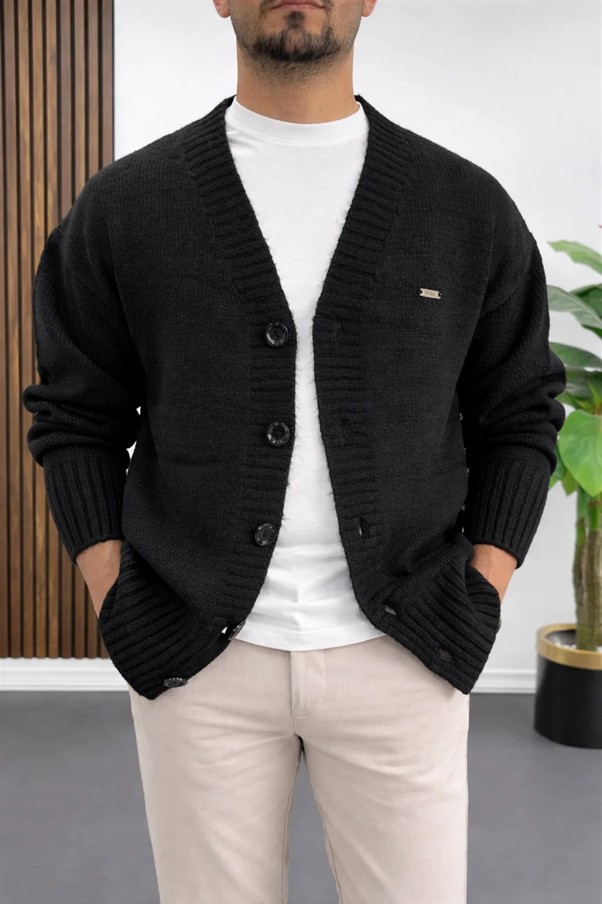 Erkek Düğmeli Rahat Kesim Hırka Siyah Edw416