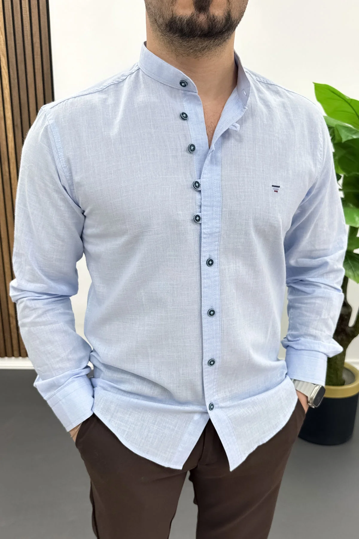 Erkek Hakim Yaka Düğme Detaylı Pamuklu Gömlek Açık Mavi Edw475