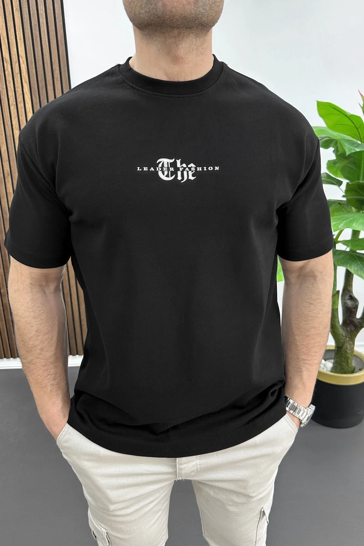 Erkek Kabartma Baskılı Slogan Tişört Siyah Edw490