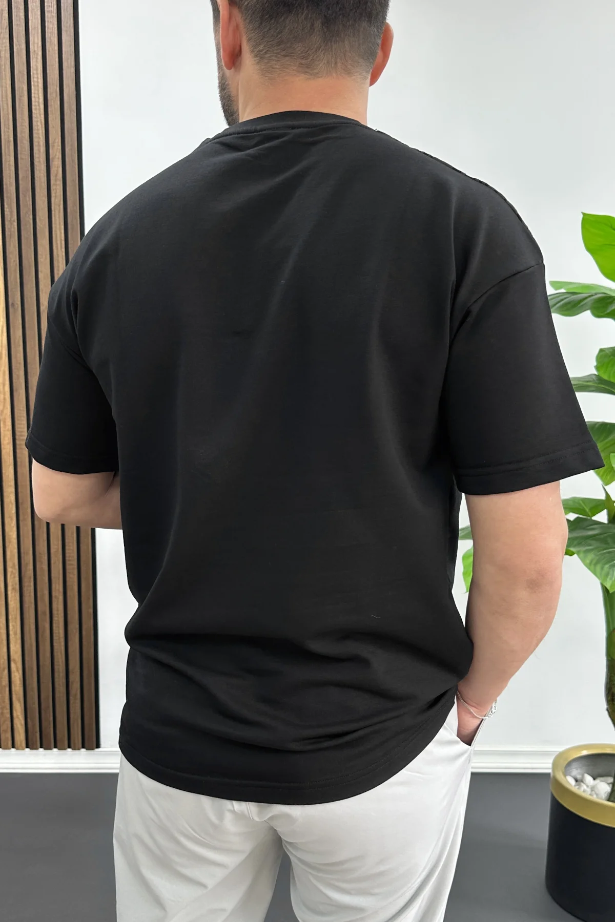 Erkek Kabartma Baskılı Tişört Siyah Edw489