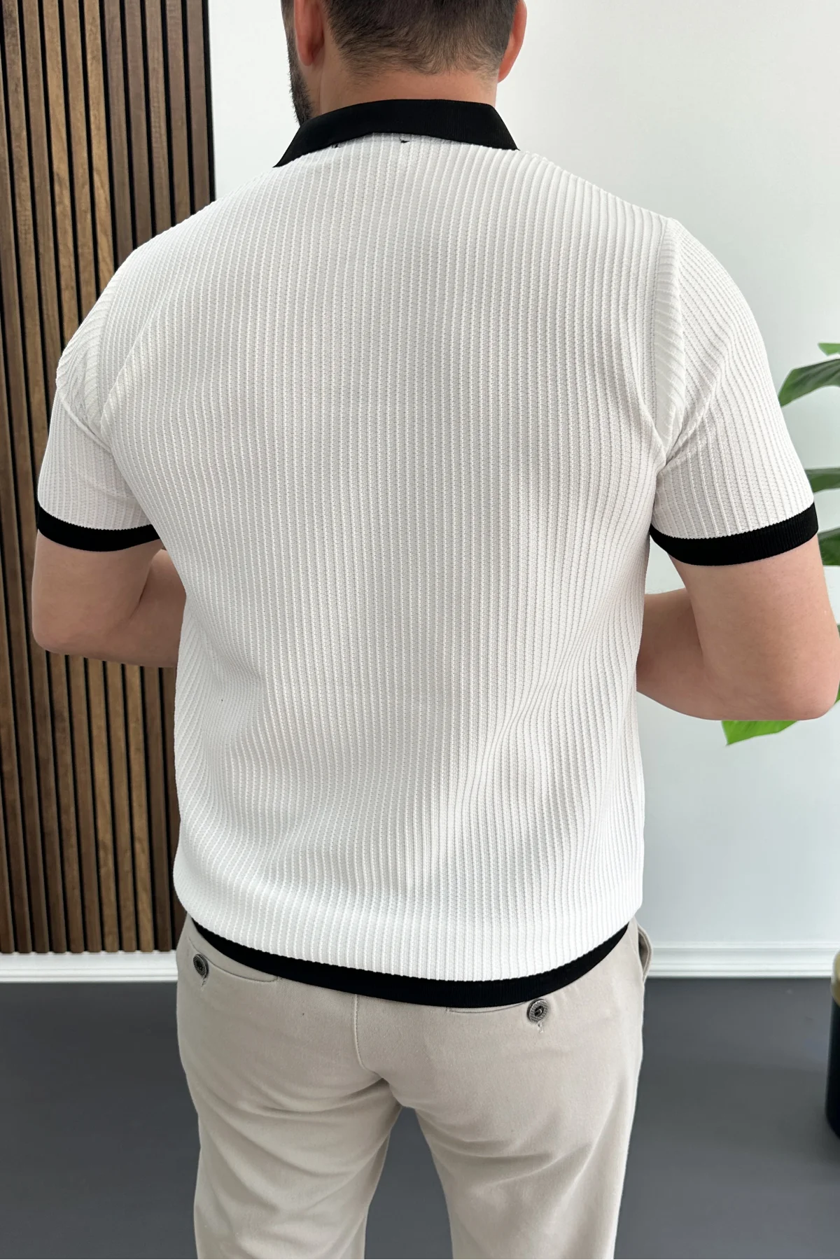 Erkek Yaka Renkli Tişört Beyaz Edw496
