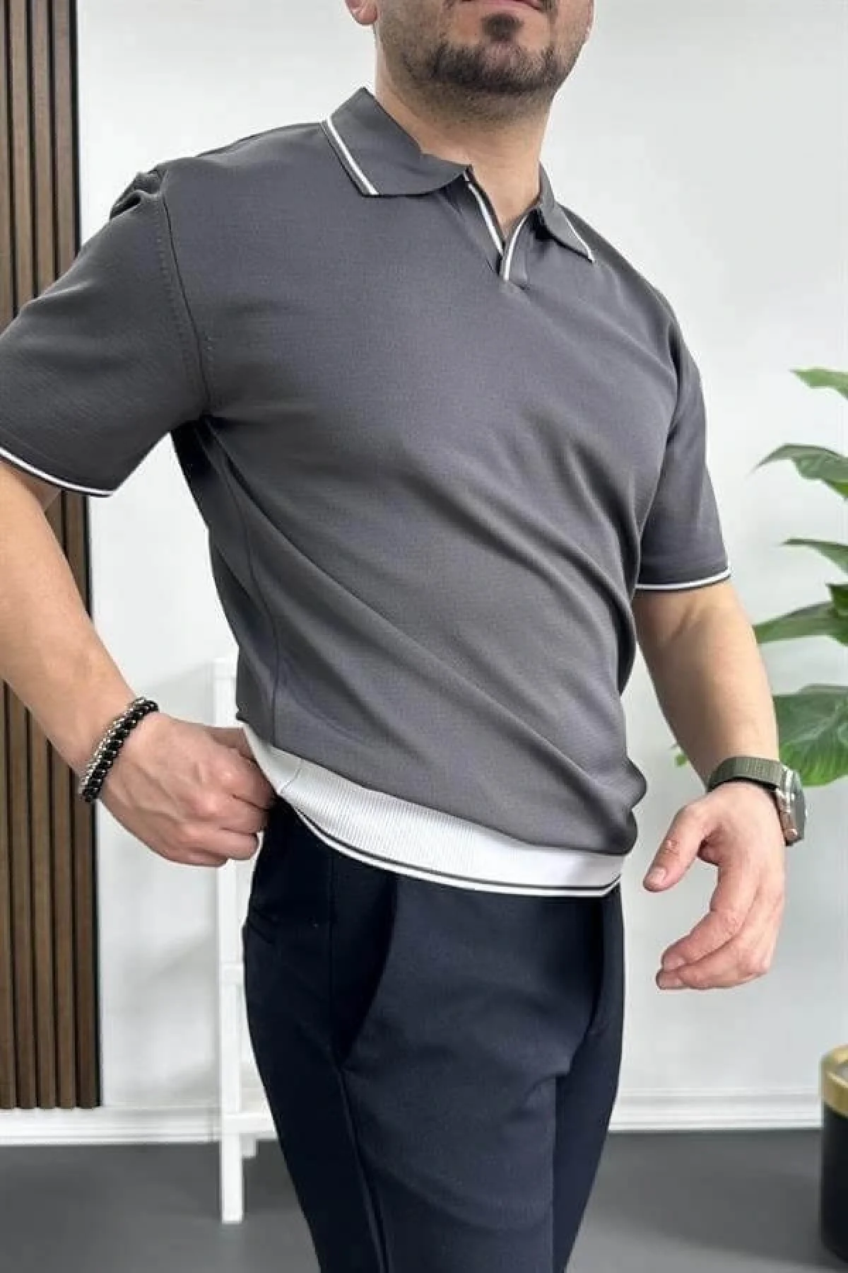 Erkek Açık Yaka Şerit Detaylı Tişört Füme Edw235