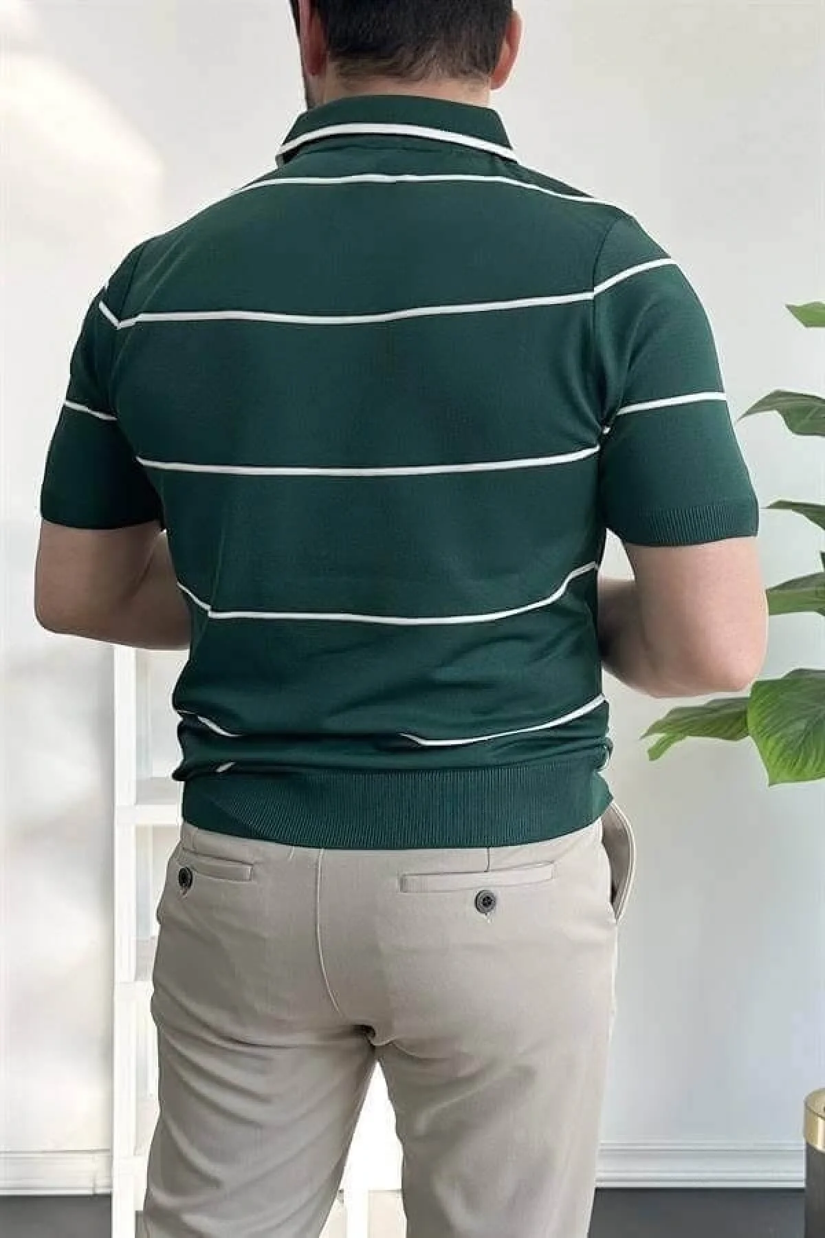 Erkek Açık Yaka Yan Çizgili Tişört Koyu Yeşil Edw259