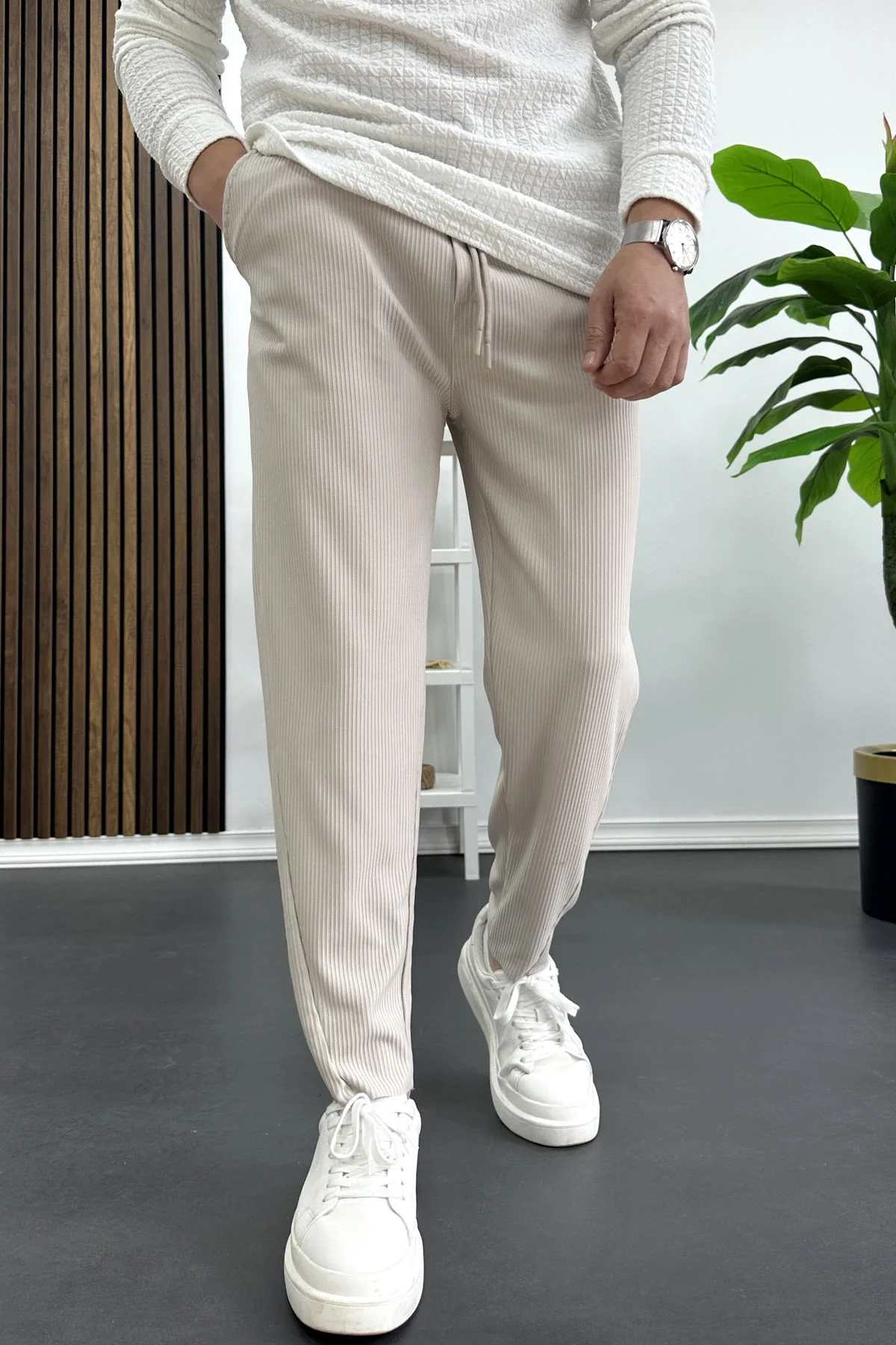 Erkek Asimetrik kesim Daralan Paça Pantolon Krem Edw437