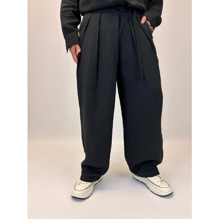 Organic Tesla Kemer Detaylı Pileli Pantolon Siyah