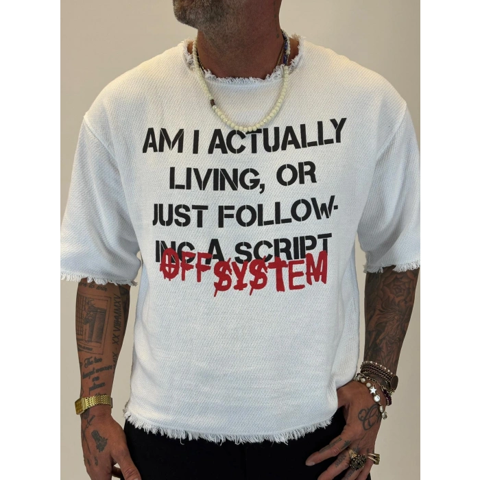 Hasır Kesik Yaka Baskılı T-shirt Beyaz