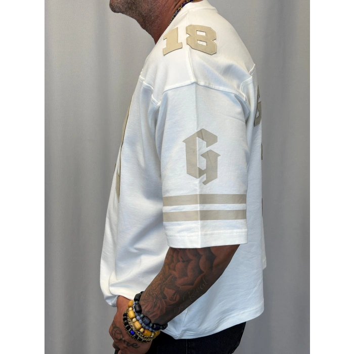 Derin Nakışlı Amerikan T-Shirt Beyaz