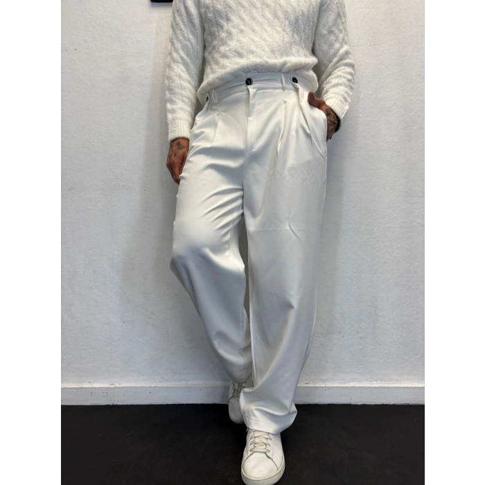 Double Kumaş Pileli Düğme Detaylı Pantolon Beyaz