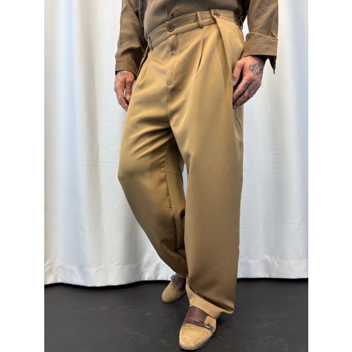 Double Kumaş Pileli Düğme Detaylı Pantolon Kahve