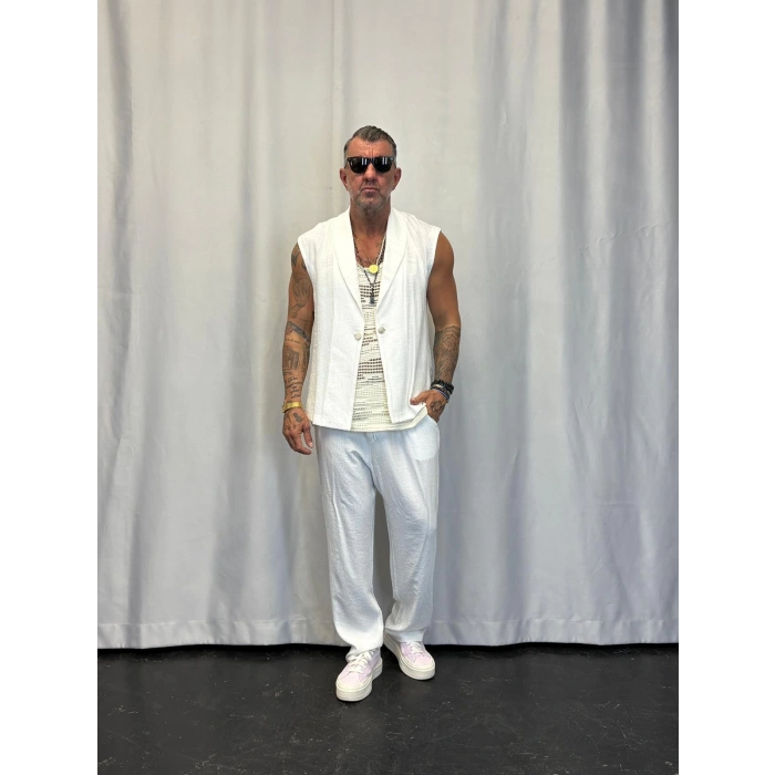 İpek Desenli Düğme Detaylı Takım Beyaz