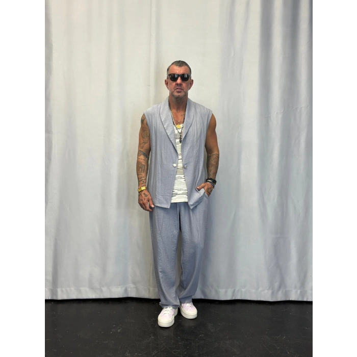 İpek Desenli Düğme Detaylı Takım Gri