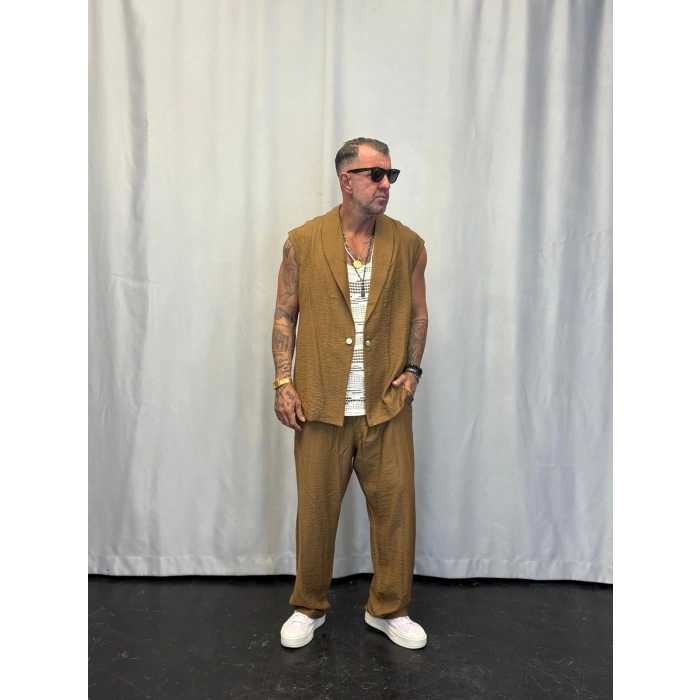 İpek Desenli Düğme Detaylı Takım Kahverengi