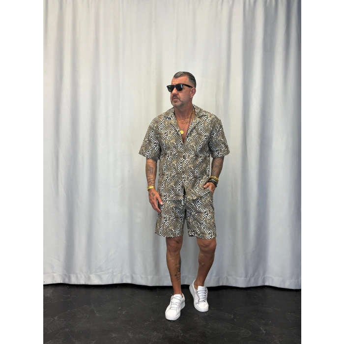 Kapitone Desenli Takım Haki