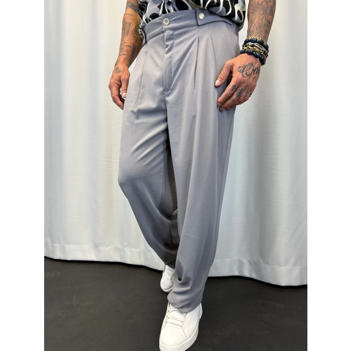 Krep Pileli Düğme Detaylı Pantolon Gri