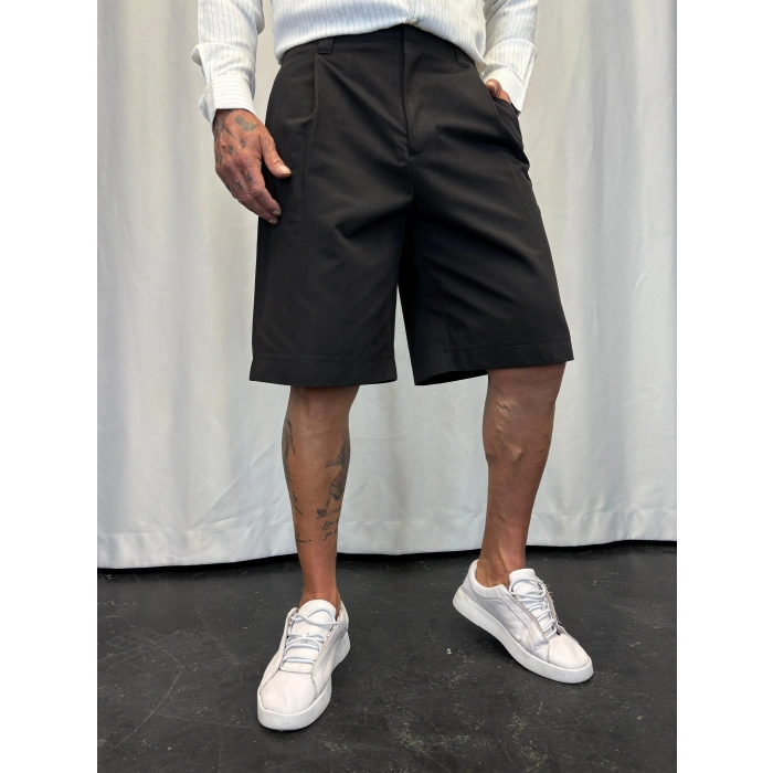 Özel Kesim Pileli Şort Siyah