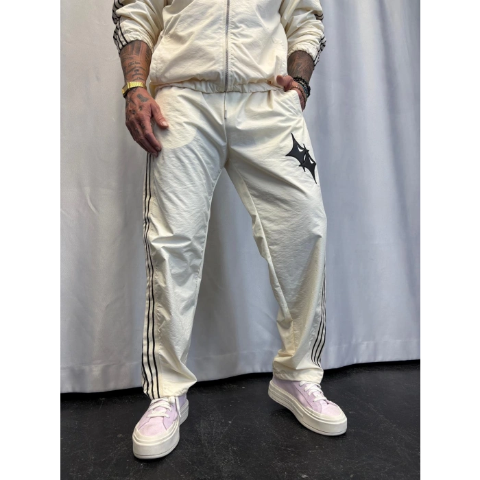 Powder Deri Nakış Detaylı Takım Beyaz