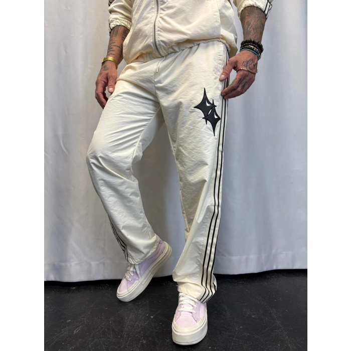 Powder Deri Nakış Detaylı Takım Beyaz