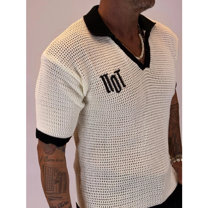 Triko Akrilik 99 V Yaka T-Shirt Beyaz - Siyah Yaka