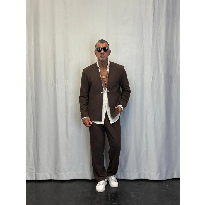 Yakasız Özel Üretim Takım Kahverengi