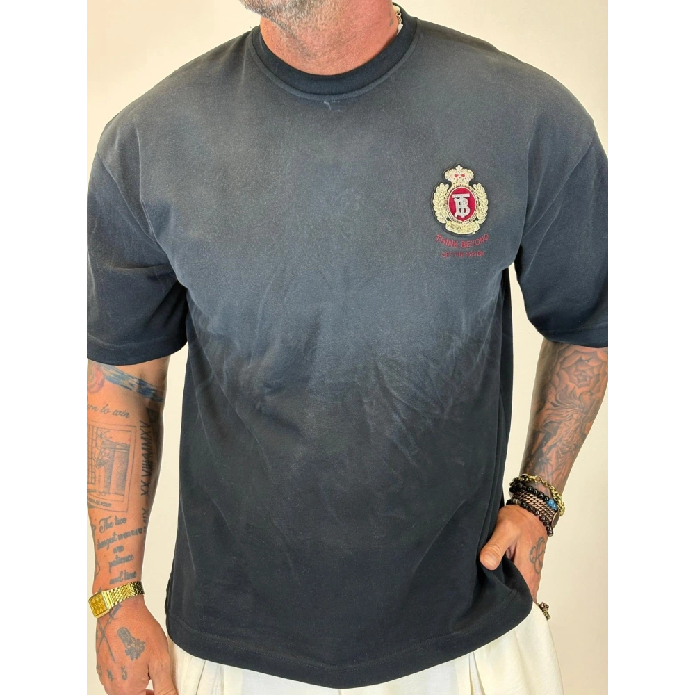 TB Broş Detaylı T-shirt Gri