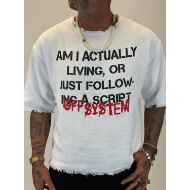 Hasır Kesik Yaka Baskılı T-shirt Beyaz