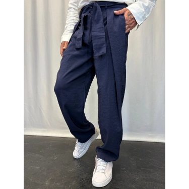 Modal Kumaş Geniş Pileli Pantolon Lacivert