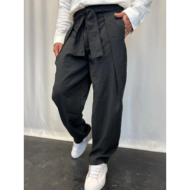 Modal Kumaş Geniş Pileli Pantolon Siyah