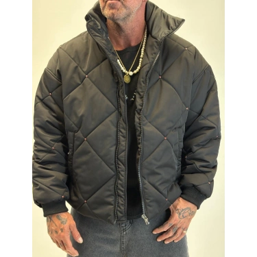 Taş Detaylı Kapitone Mont Siyah