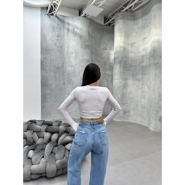 FESTA BEYAZ UZUN KOLLU CROP BLUZ