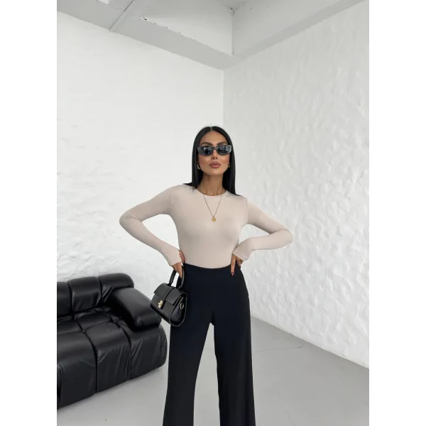 MORA BEJ PARMAK DETAYLI BLUZ