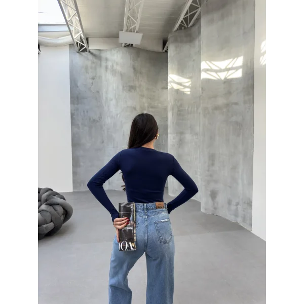 MORA LACİVERT PARMAK DETAYLI BLUZ