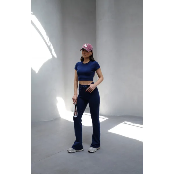 NOVA LACİVERT Y2K CROP TİŞÖRT VE İSPANYOL PAÇA TAYT TAKIM