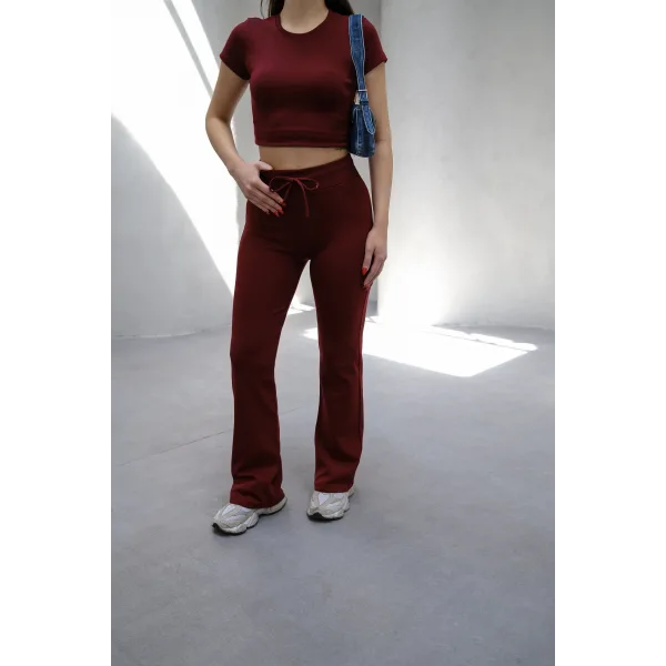 NOVA BORDO Y2K CROP TİŞÖRT VE İSPANYOL PAÇA TAYT TAKIM