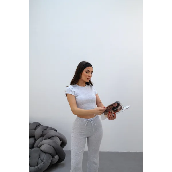 NOVA AÇIK GRİ Y2K CROP TİŞÖRT VE İSPANYOL PAÇA TAYT TAKIM