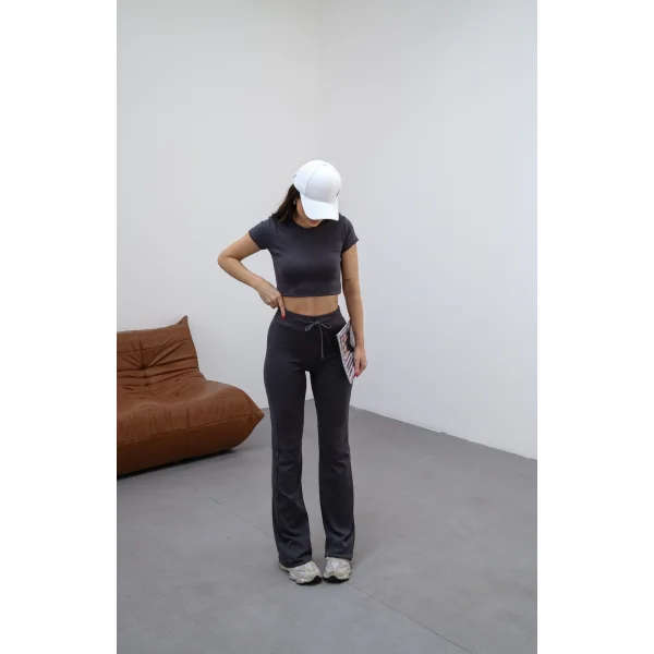 NOVA ANTRASİT Y2K CROP TİŞÖRT VE İSPANYOL PAÇA TAYT TAKIM