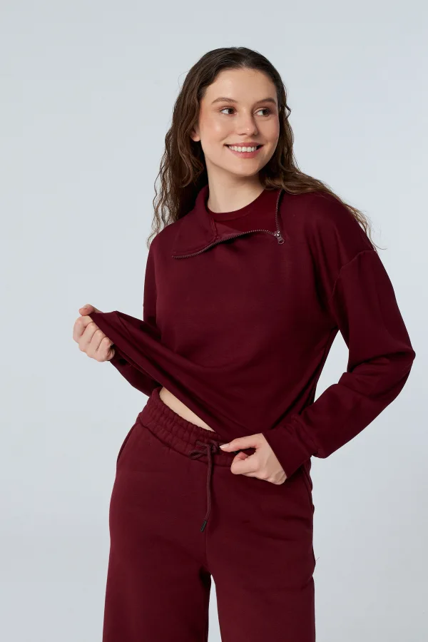 TARA BORDO FERMUAR DETAYLI SWEATSHIRT