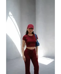 MİLA BORDO Y2K CROP TİŞÖRT VE İSPANYOL PAÇA TAYT TAKIM