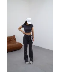 MİLA ANTRASİT Y2K CROP TİŞÖRT VE İSPANYOL PAÇA TAYT TAKIM