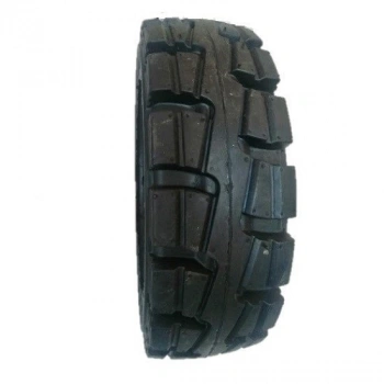 28x9-15 (8.15-15) Erc 1 Siyah Segmansız Dolgu Forklift Lastiği