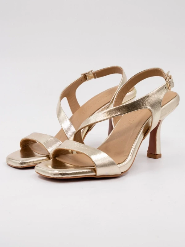 ÇAPRAZ DETAY DERİ TOPUKLU SANDALET DORE