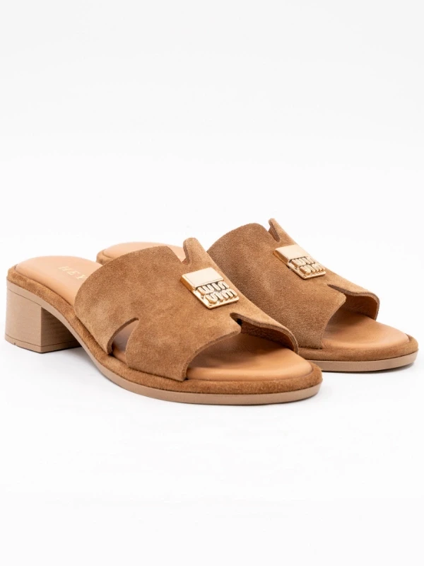 GOLD TOKA DETAY TOPUKLU SÜET DERİ TERLİK SİGARO