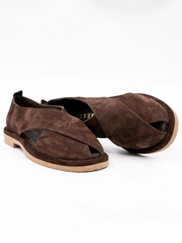 Çapraz Bantlı Süet Deri Sandalet KAHVE