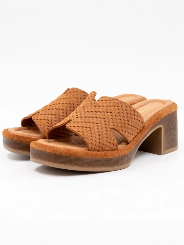 Kalın Topuklu Deri Terlik TABA