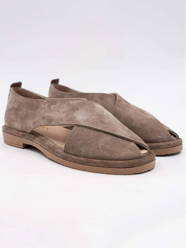 Çapraz Bantlı Süet Deri Sandalet VİZON