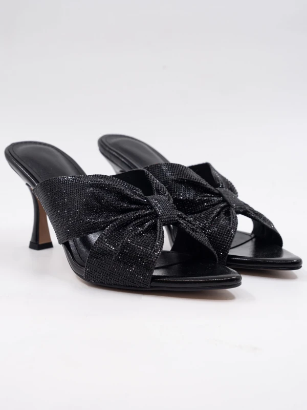 TAŞLI TOPUKLU TERLİK SİYAH