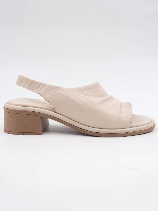 TOPUKLU DERİ SANDALET BEJ