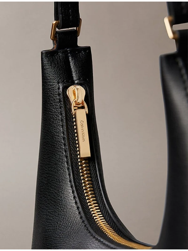 Calvin Klein Foil Logo Shoulder Bag SİYAH