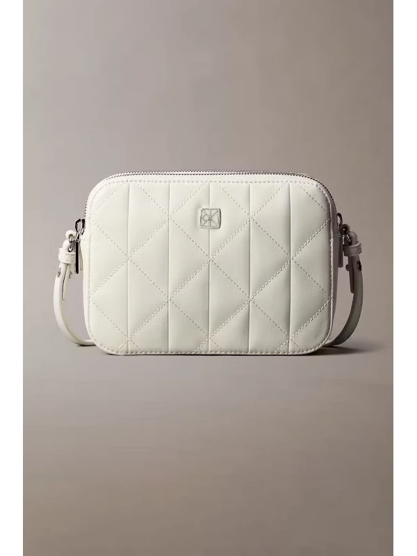 Calvin Klein Quılted Double Zıp Camera Bag BEYAZ
